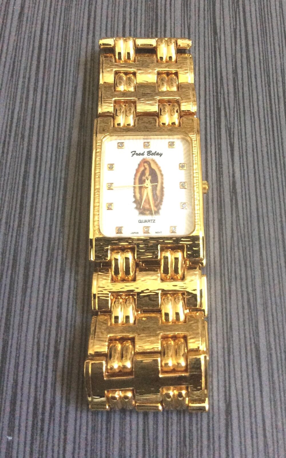 Men's Religious "Jesus" Watch Having A White Sundial With Jesus Image & Crystal Hour Markers On Gold Linked Band New/Vintage
