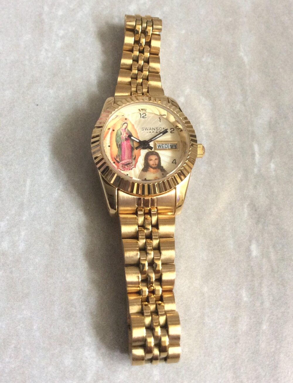 Swanson Women's Religious Watch Round Gold Dial Guadalupe & Jesus Image Day/Date On Linked Band 5Atm Waterproof New Unused Vintage