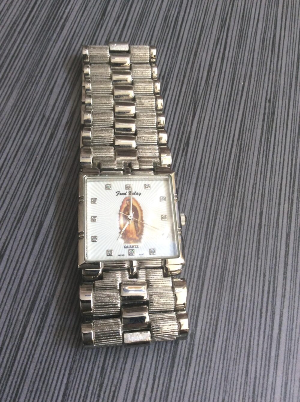 Men's Religious Jesus Watch Having A White Sunray Dial Image With Crystal Hour Markers On Unique Silver Linked Band New Vintage Item