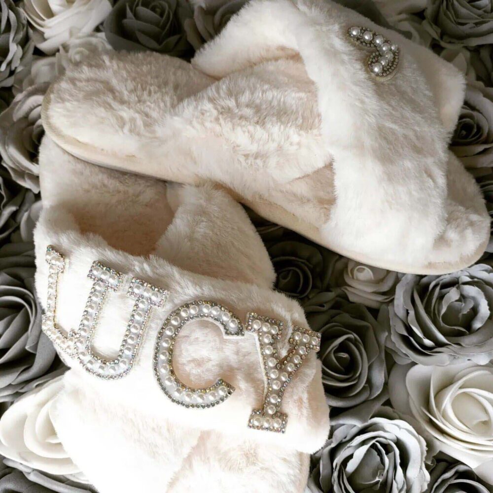 Personalized Bride Pearl Rhinestone Slippers Bridal Shower Bridesmaid Gift Wedding Bachelorette Fluffy Slipper Birthday