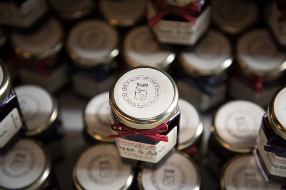 100 | 2Oz Rustic Jam Wedding Favors With Personalized Labels Edible Fall Mini Jar Guest Thank You