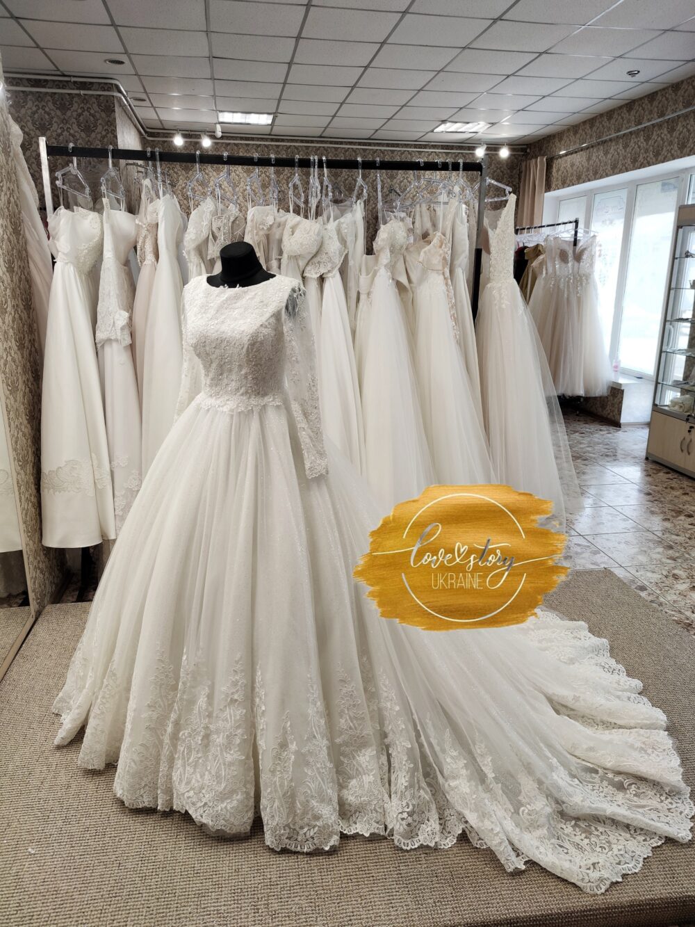 Long Sleeves Wedding Dresses, Ball Gown Dress, Closed Bridal Gown, Tulle Gown, Traine Dress