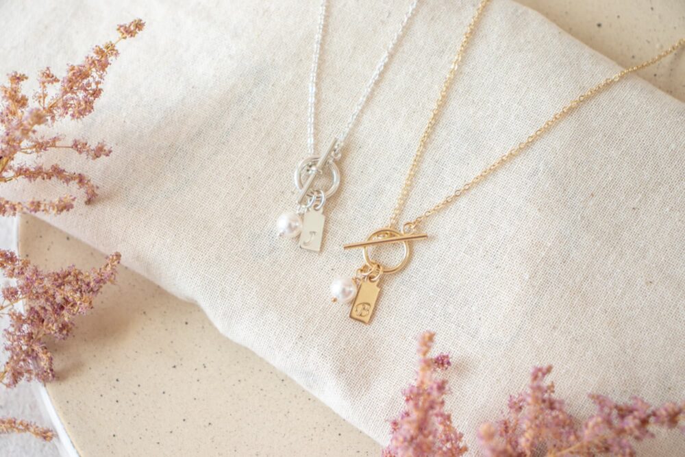 Pearl & Initial Necklace | Bridal Wedding Personalized Letter Bridesmaid Gift Toggle Clasp