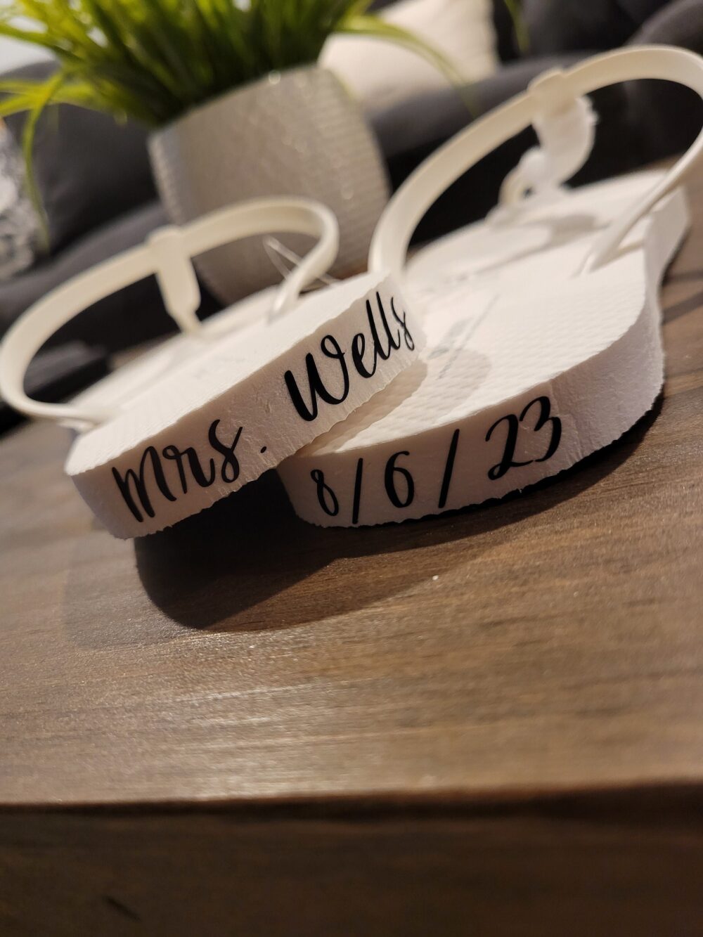 Personalized Wedding Flip Flops, Brides Shoes, Reception Beach Wedding, Bride Gift, Gift For The