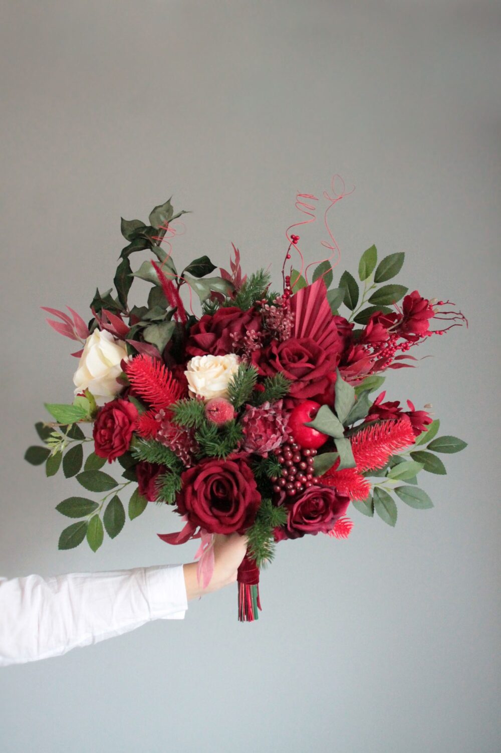Christmas Red Wedding Bouquet, Red Flower Bridal Bouquet, Autumn Bouquet, Classic Wedding, Boho Wedding, Pine Bouquet, Winter