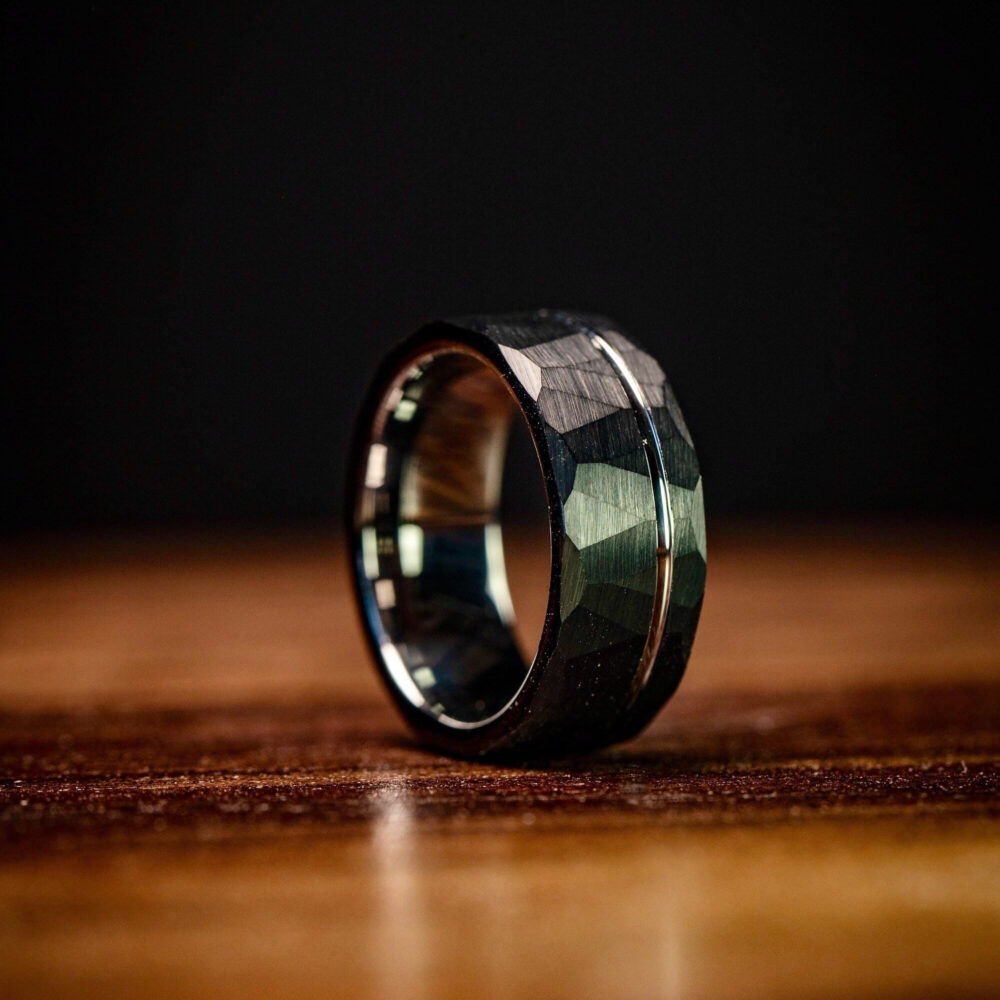 Black Hammered Wedding Band With Polished Silver Inner Band, Men's Black Ring, Hammered Wedding 8mm
