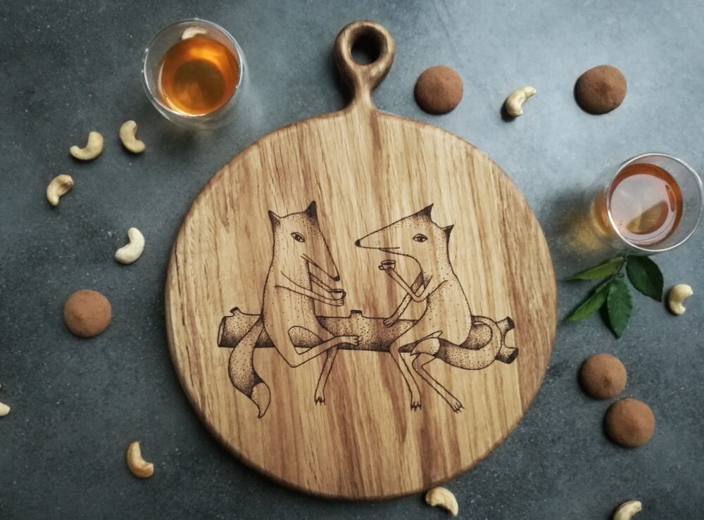 Hand Engraved Pizza Board With Handle, Round Wooden Cheese Cute Fox Illustration, Unique Newlywed/5Th Anniversary Gift, Fox Art