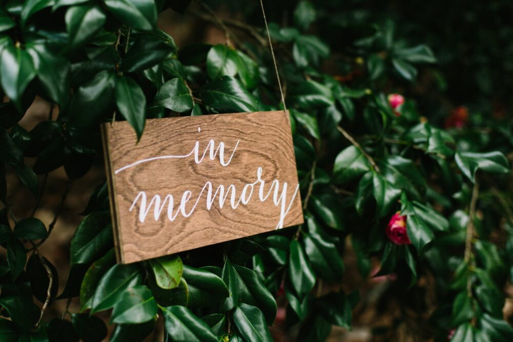 In Memory Sign, Wedding Reserved Sign, Wedding Chair Hanging Sign Wood Mem005