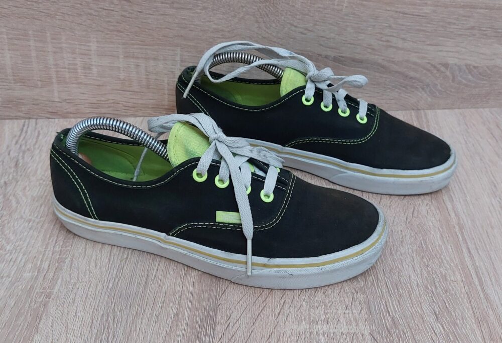 Authentic Vans Shoes Size Us 6 Men/ 7.5 Women/ 5 Uk/ 38 Eur/ Vintage Deadstock Skate Shoes/ Antique Shoe/ Retro Shoe