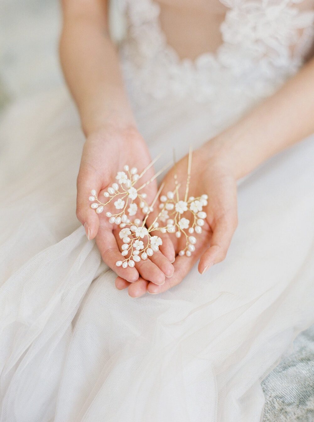 Floral Wedding Hair Pins, Pearl Bridal Flower Gold Pins - Claudette | Set Of 3