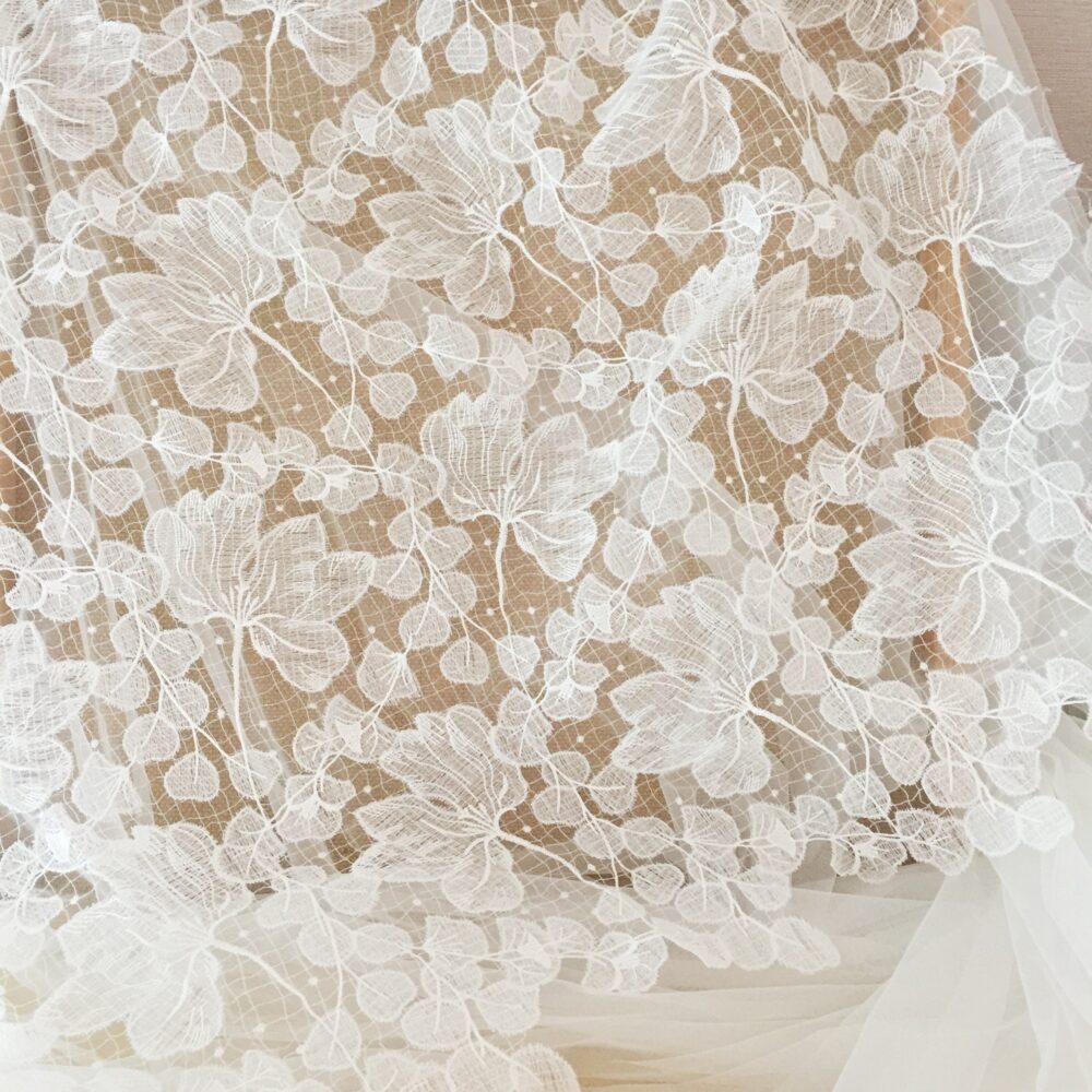 1 Yard Off White Black Alencon Lace Fabric With Daisy Flower Floral Emrboidery For Wedding Gown, Caps Prom Dress