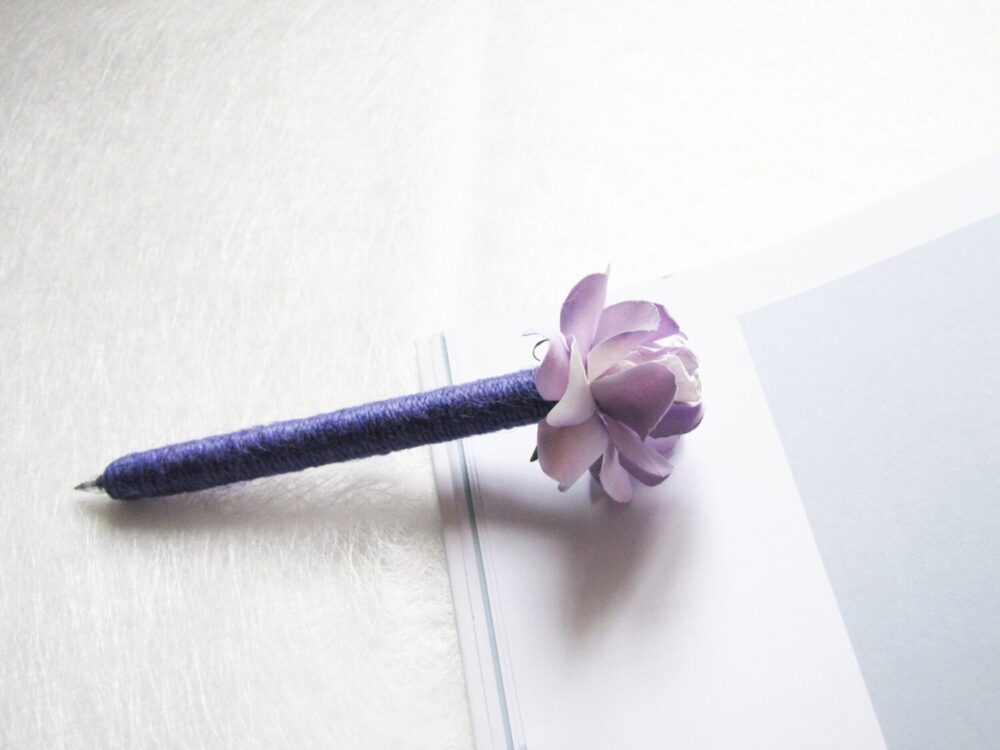 Set Of 2/4 Wedding Guest Book Pens, Burlap Pen, Shade Purple Paper Flower, Rustic Decor, Flower
