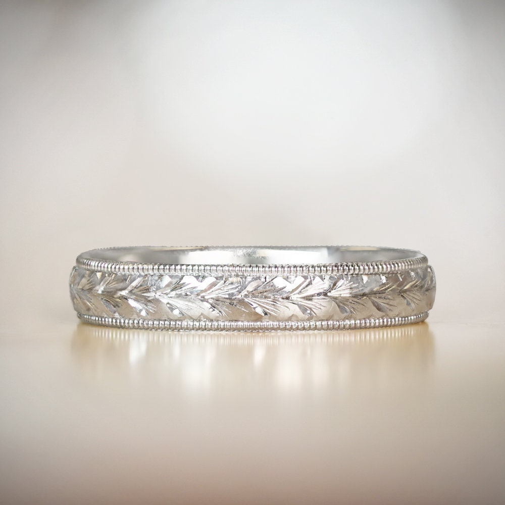 Vintage Men's Jewelry Band. Art Deco Style Hand-Engravings Platinum Wedding Handcrafted in Band With 4mm Width
