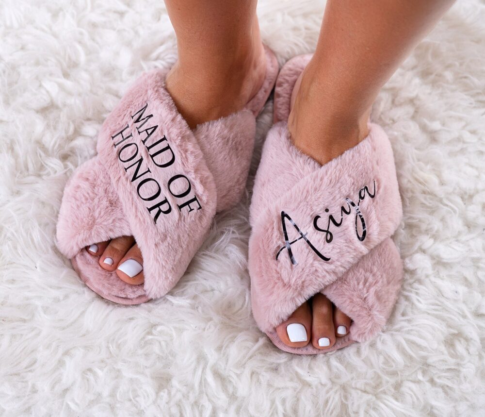 Personalized Bridal Shower Fluffy Cross Slippers Custom Bride For Wedding Slipper Bridesmaid Bachelorette Party Favor