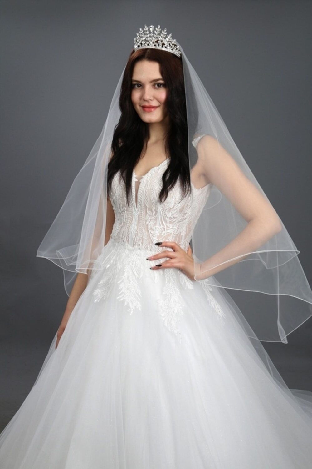 2 Tiers Hip Length Wedding Blusher Veil, Fingertip Bridal Veil Double Layer, Soft Tulle Face Rolled Edges