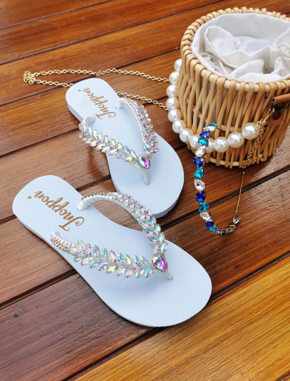 White Bridal Flip Flops, Jeweled Flip Flops, Sandals For Woman, Wedding Sandals, Beach Wedding Sandals, Beach Sandals, Rhinestone Sandal
