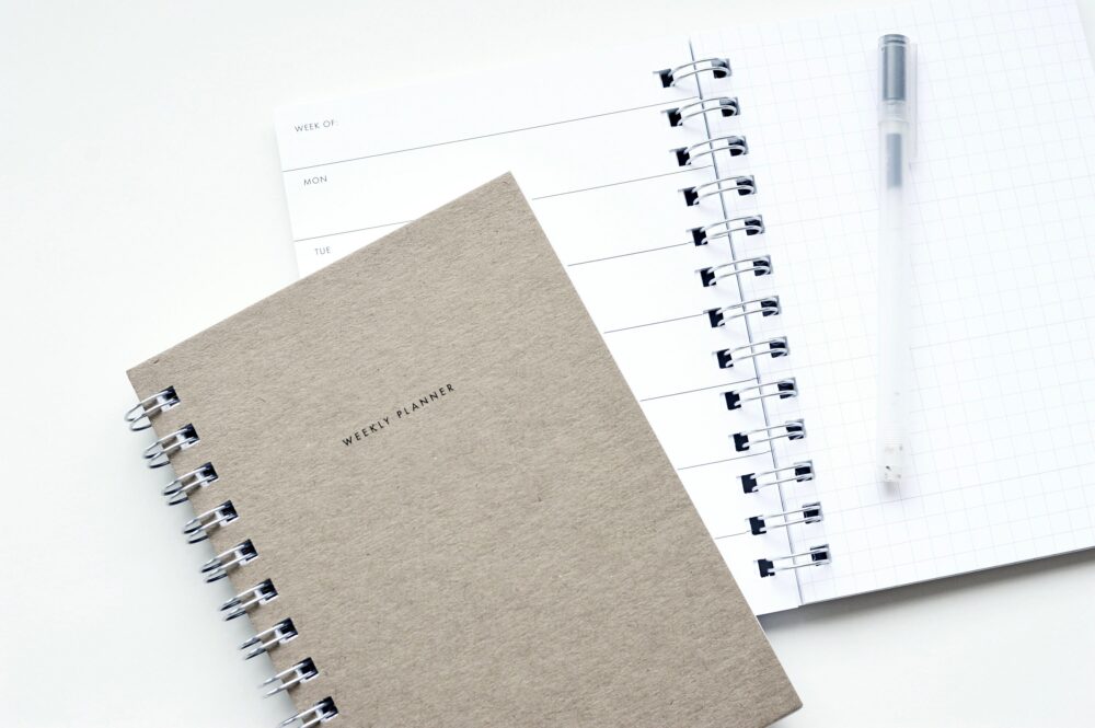 Spiral Planner Kraft Weekly Monthly 12 Months Undated Simple Minimal Calendar Academic Modern