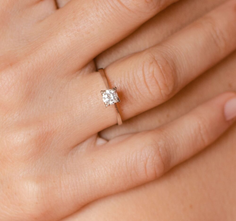 Vintage Engagement Ring, 0.40Ct Round Natural Diamond, 14K White Gold, Estate Jewelry, Minimalist Solitaire Ring, Classic Engagement Ring