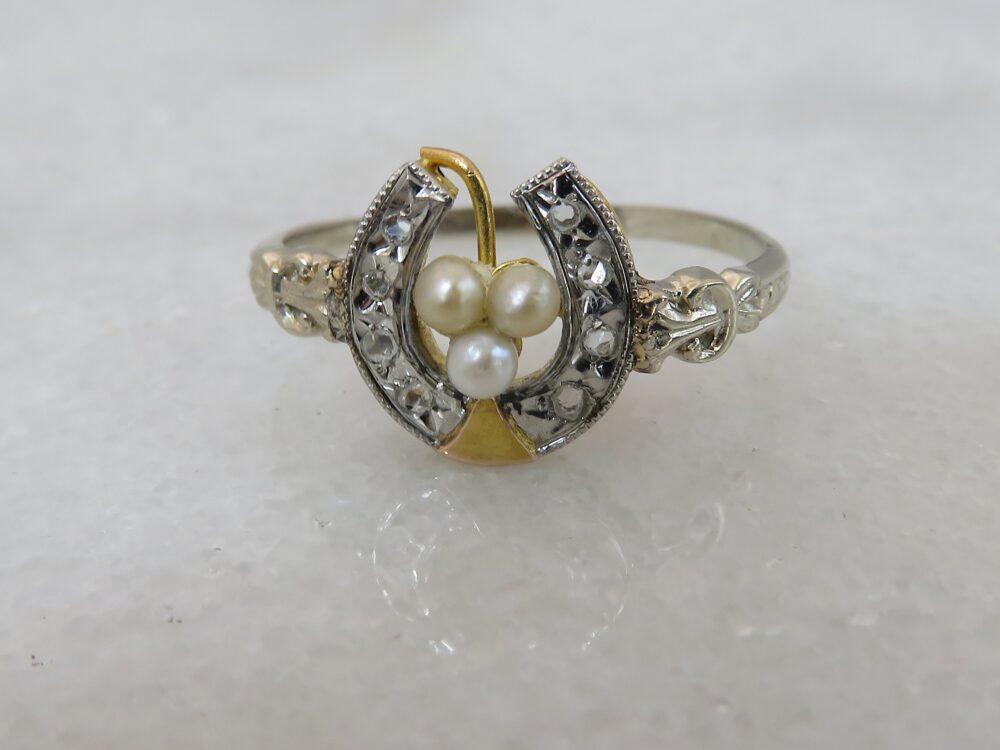 Antique 14K Diamond Pearl Horseshoe Ring. Sz 6.25