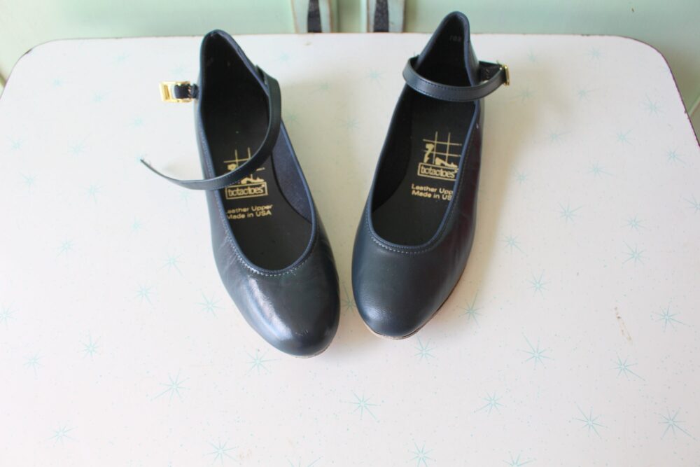 1980S Blue Dance Ballet Leather Heels Flatssize 6.5 Womens....mod. 1980S. Retro. Dancing. Date Night. Dance. Fun. Strappy Dance Shoes
