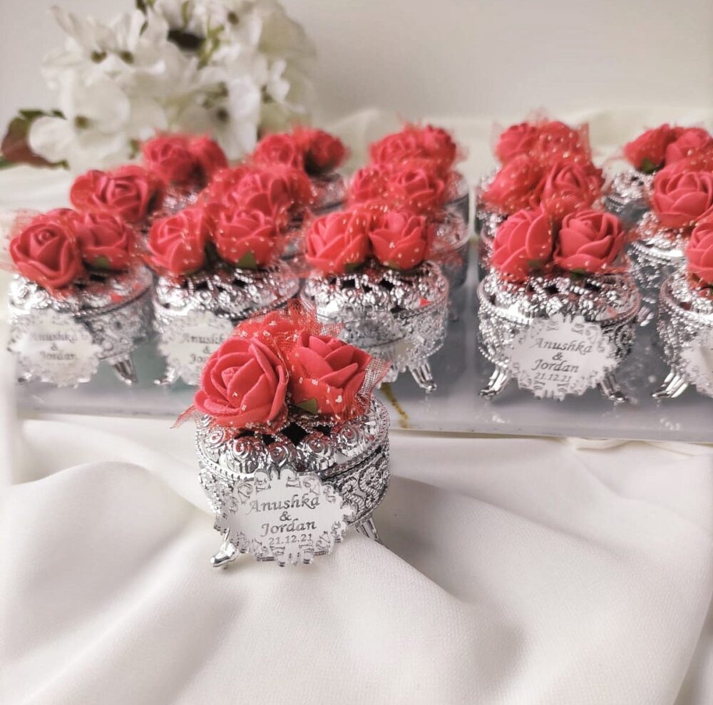 Personalized Wedding Favors Box, Henna For Guests, Red Flowers, Silver Colored Box Gifts, Engagement Chocolate Box, Nikkah
