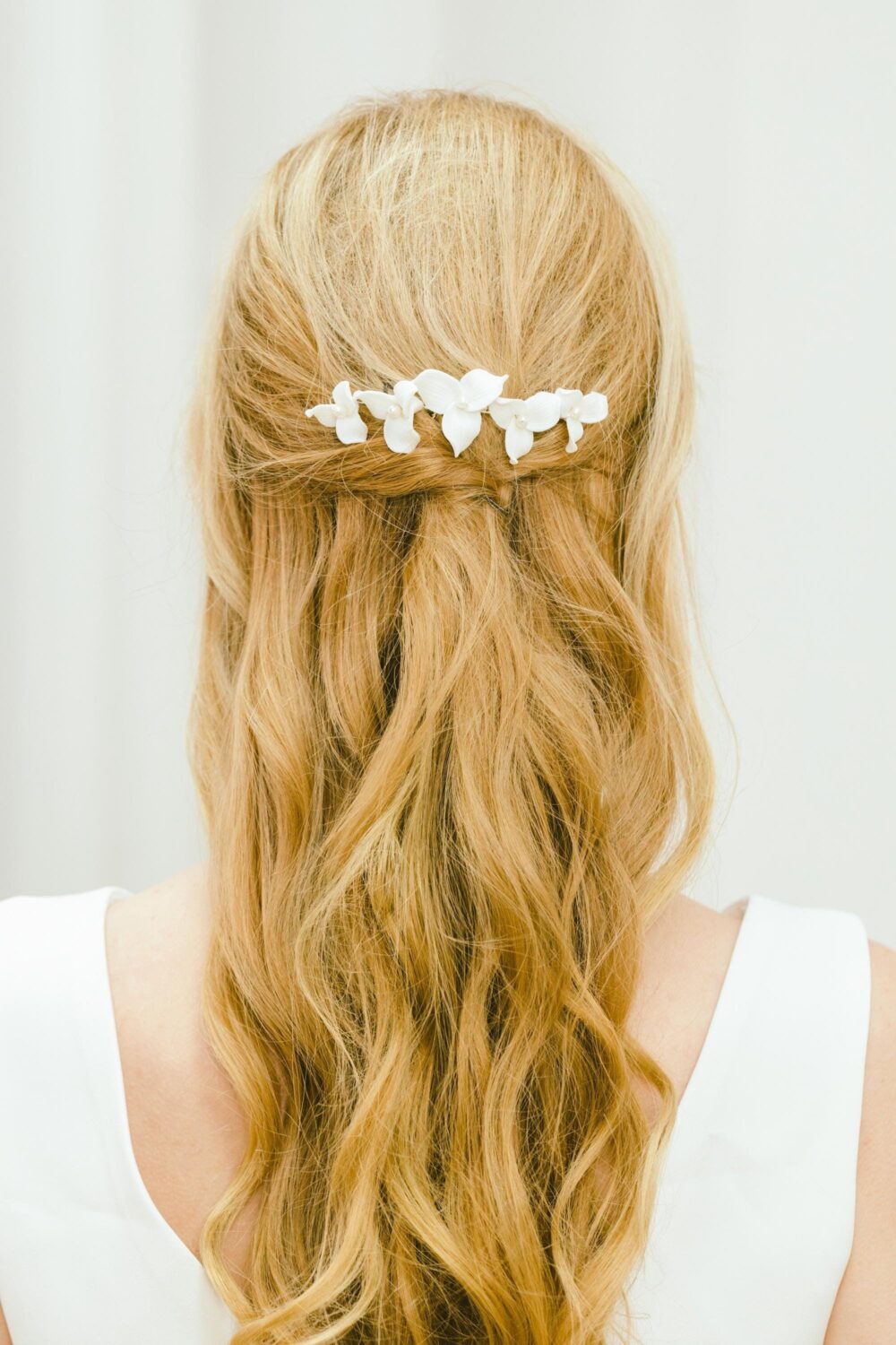 Wedding Flower Hair Comb, Ceramic Floral Vine, Flora Hairpiece, White Accessory, "Dahlia"