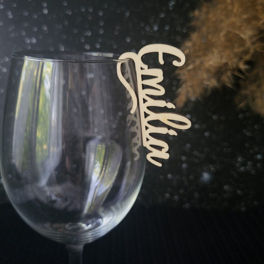 Personalized Wine Charms, Champagne Wedding Table Decor, Guest Names, Wooden Wine Favor, Eco