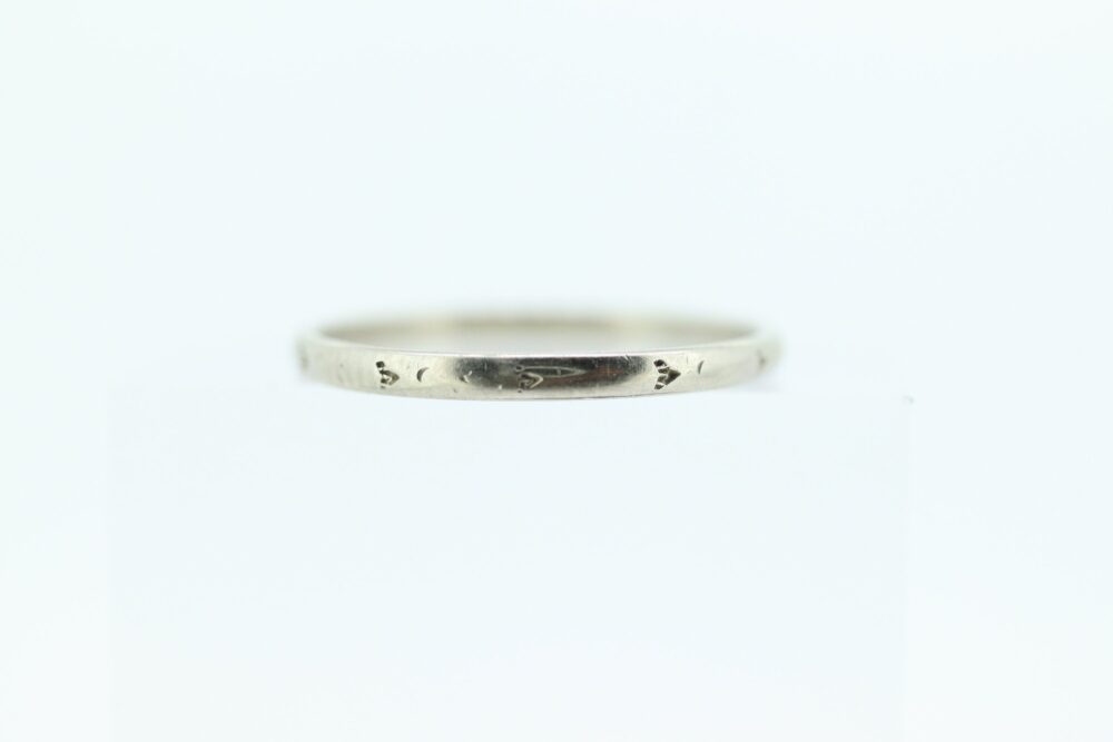 18K Belais Engraved Design Band. Belais Tracks Ring. Art Deco Band Thin Embossed Engraved. St(69