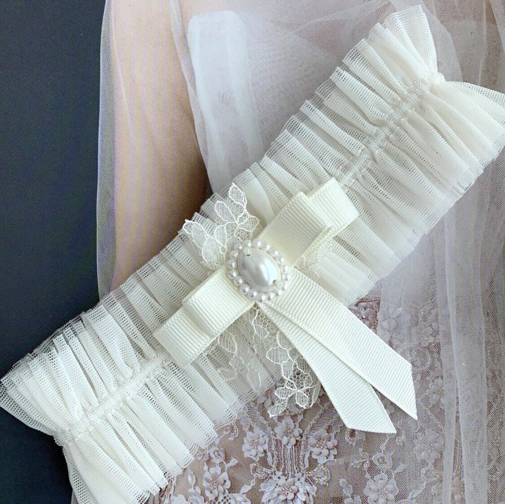 Wedding Garter For Bride With Jeweled Ribbon Bow, Ruffled Tulle Wedding, Victorian Bridal Garter, Wide Leg Custom Color