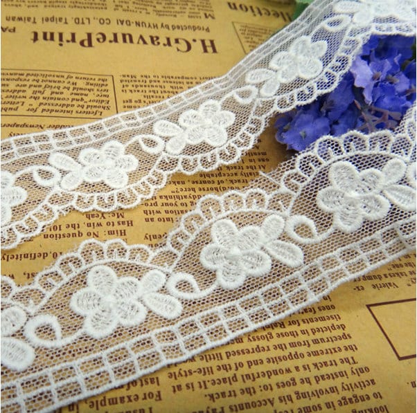 10 Yards/Lot Width 3.5cm 1.38" White/Beige Scalloped Mesh Embroidery Lace Trim Ribbon Fabric For Dress Clothes L4K533 1042406
