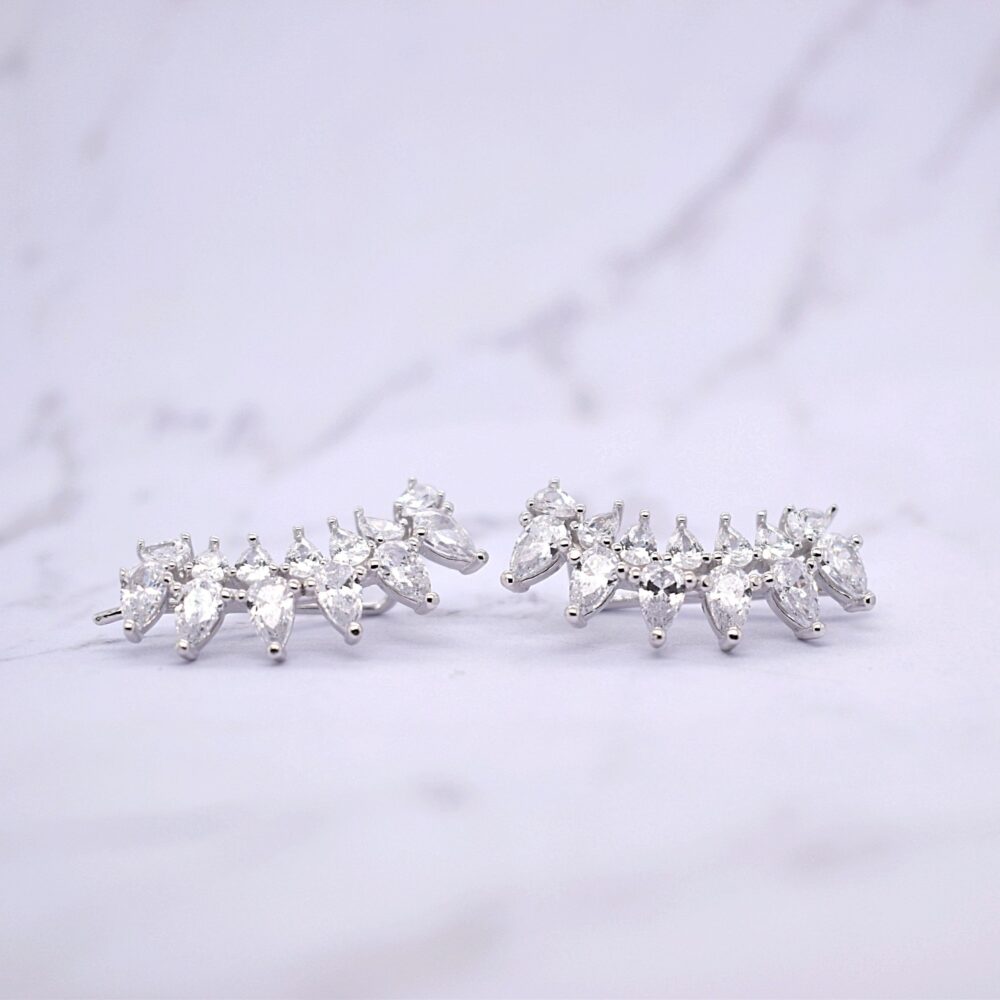 Ear Crawler, Teardrop Climber, Wedding Earrings, Boho Earring, Minimalist Earring