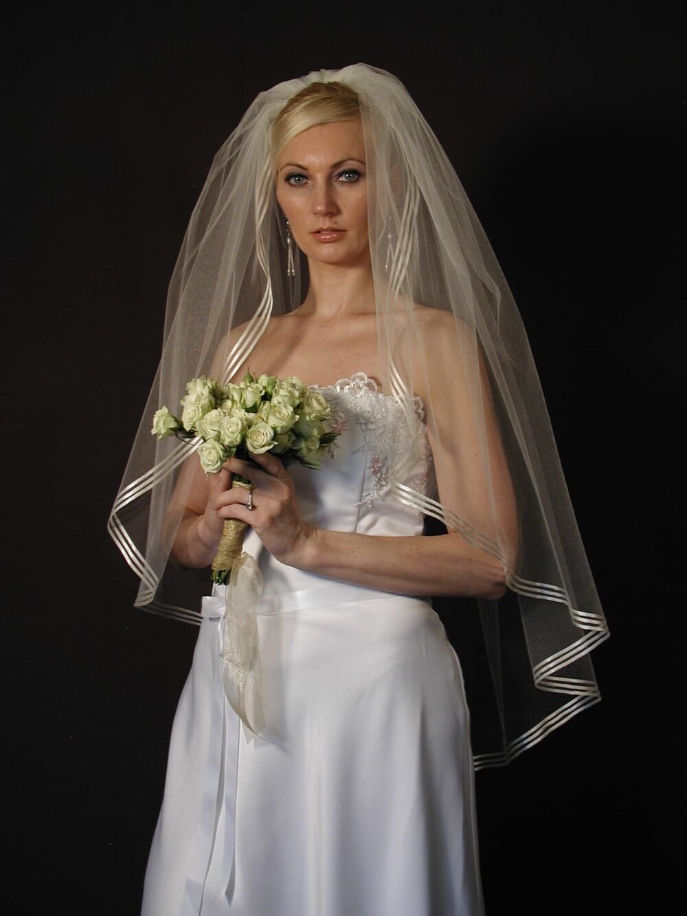 42" Fingertip Veil With 3 Rows Of 1/8" Satin Ribbon Edge