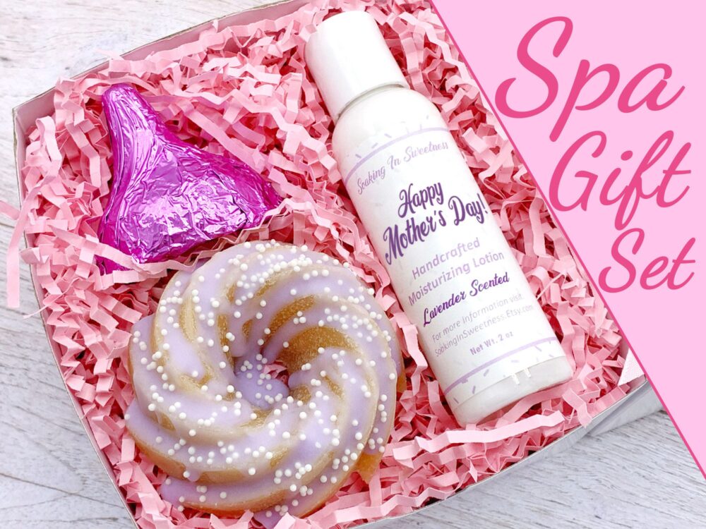 Mothers Day Spa Gift Set, Lavender Personalized Relaxation Basket From Daughter Son, Gift, Best Mom Ever Box