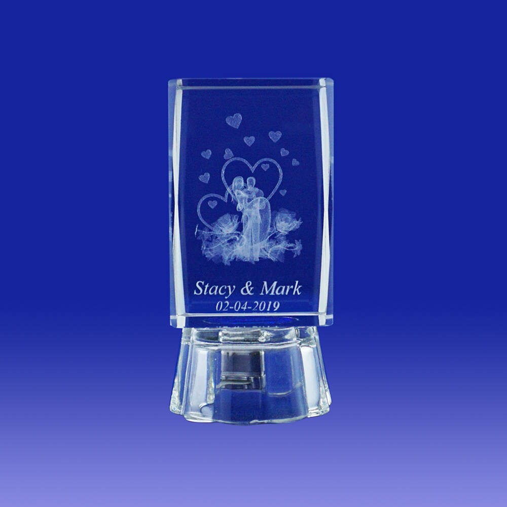 Nuestra Boda | 12 Pcs Wedding Favors Personalized Custom Laser Etched Engraving 3D Bride & Groom Crystal Cube Glass 003L