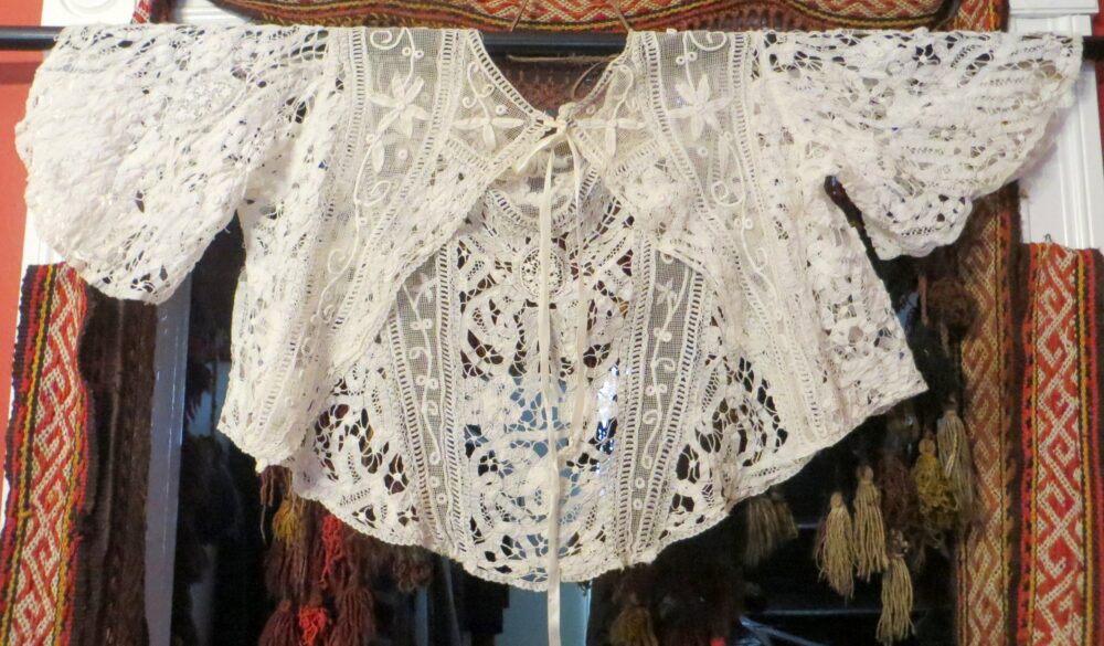 Sale Rare Antique Lace & Crochet Jacket/Capelet/Bolero/Bed Jacket Boudoir Beauty Great For Wedding/Honeymoon
