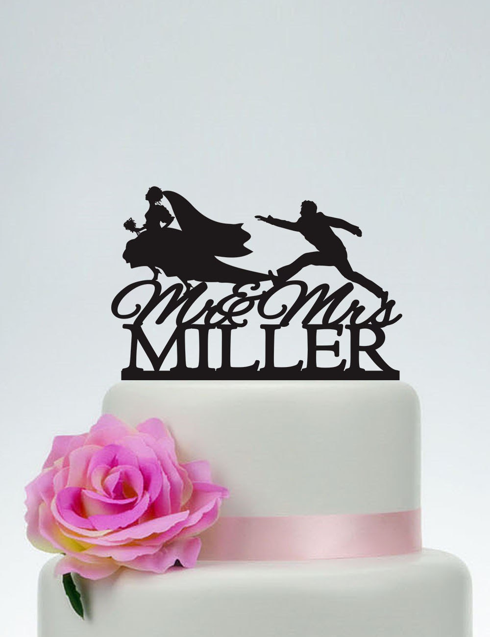 Bride & Groom Running Cake Topper, Runaway Bride, Funny Wedding Topper, Cake Topper With Last Name, Custom Mr Mrs C157