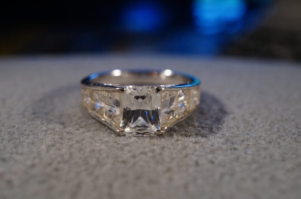 Vintage Sterling Silver Wedding Engagement Band Stacker Design Ring 13 Rectangle Baguette Prong Inset Cubic Zirconia, Size 9