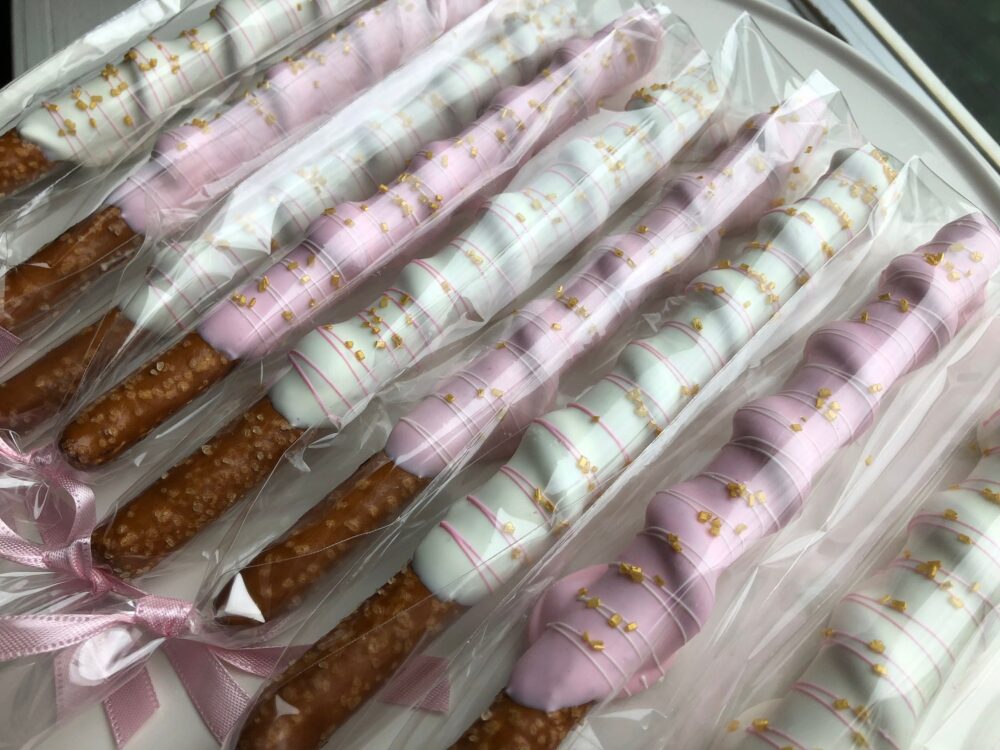 1 Dozen Pink & Gold Chocolate Pretzels, Baby Shower, Bridal Wedding Brunch, Cookies, Baptism Favors