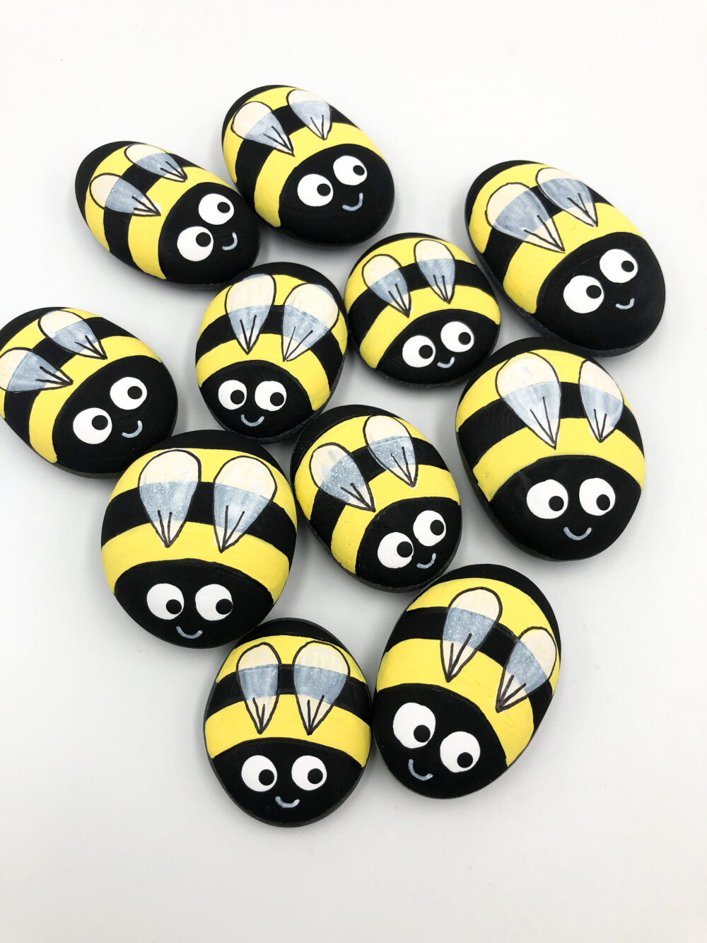 Hand Painted Bumblebee Stones Set Decorative Garden Pebbles