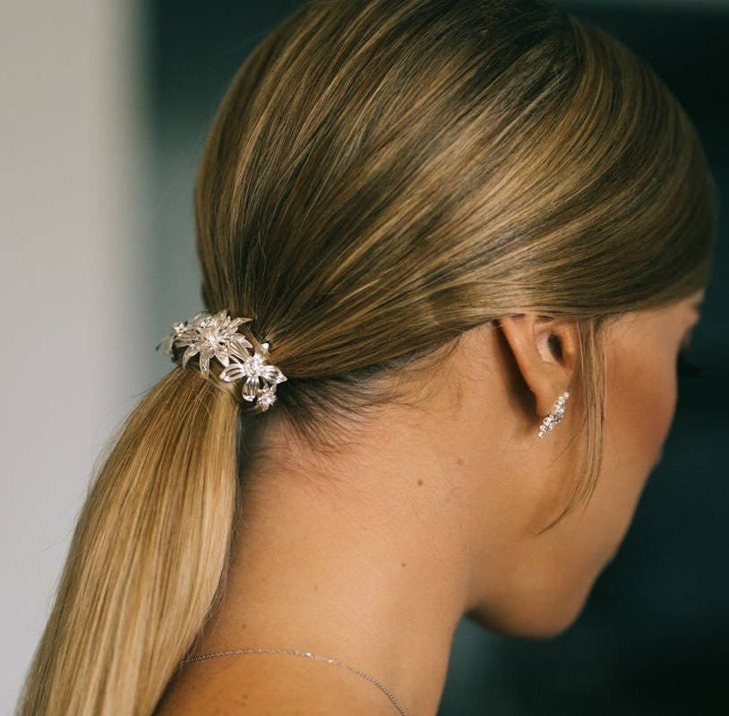 Wedding Headband, Floral Bridal Circlet, Bridal Ponytail Headpiece, Small Flower Wedding Headpiece, Wedding Head Wreath Accessory