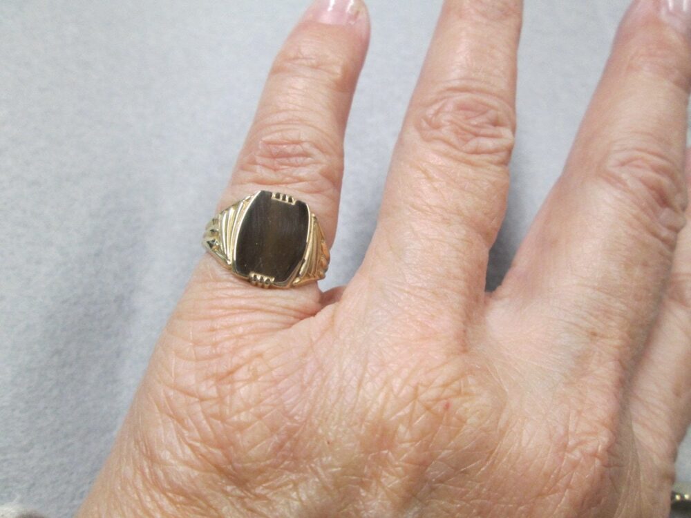 Solid 10Kt.gold Signet/Monogram/Initial Rings>Unisex>10Kt.real Gold Ring, Gold Signet Ring, Birthday Gift, Monogram Ring, Personalize, 10Kt.gold