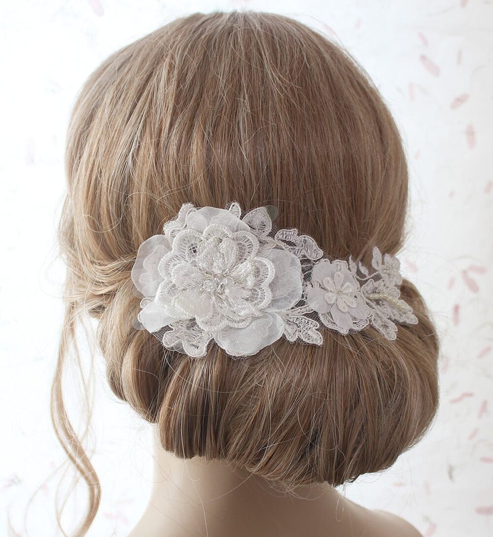 Ivory Lace Hair Comb, Bridal Headpiece, Flower Wedding Comb
