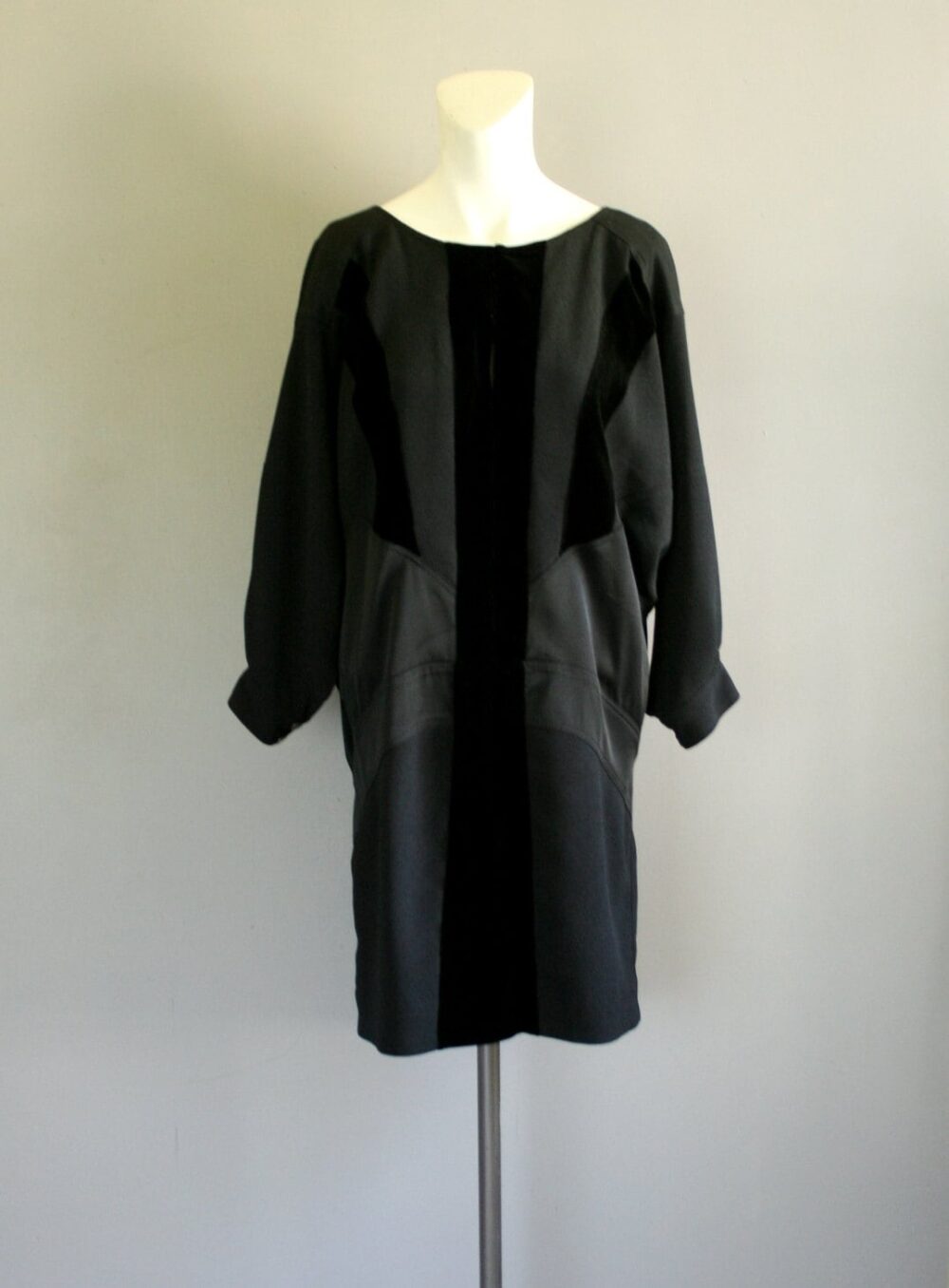 1980S Black Velvet Cocktail Dress - Size S/xs 2/4