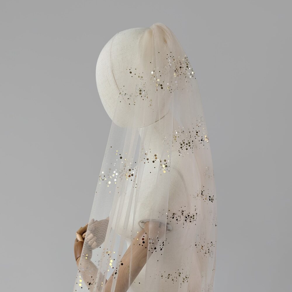 Champagne Wedding Veil With Golden Glitter, Light Color Fabric, Gold Glitter Flakes - Bridal Comb