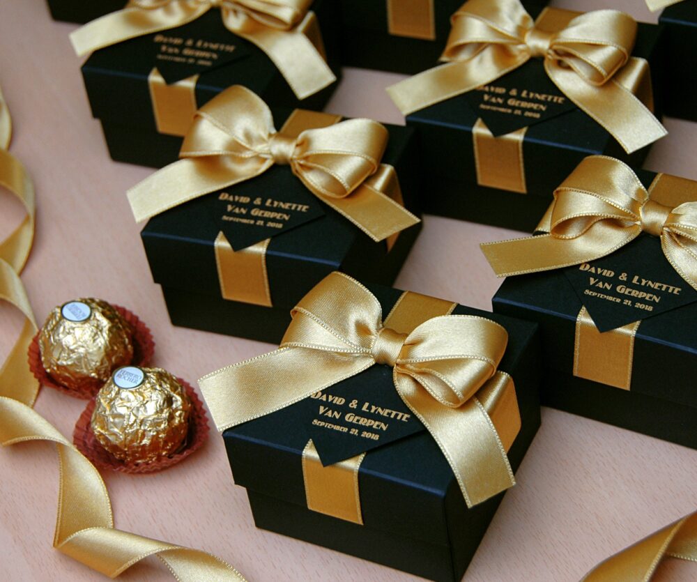 25 Black & Gold Wedding Favor Gift Box With Satin Ribbon, Bow & Your Names, Elegant Personalized Gatsby Theme Favors For Guests