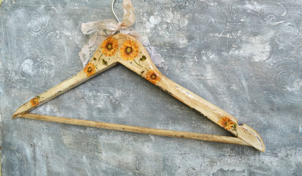 Wedding Dress Hanger, Bridal Hanger, Sunflower Wedding, Wedding Gift, Custom Hanger, Personalized Hanger, Sunflower Wedding Rustic Hanger