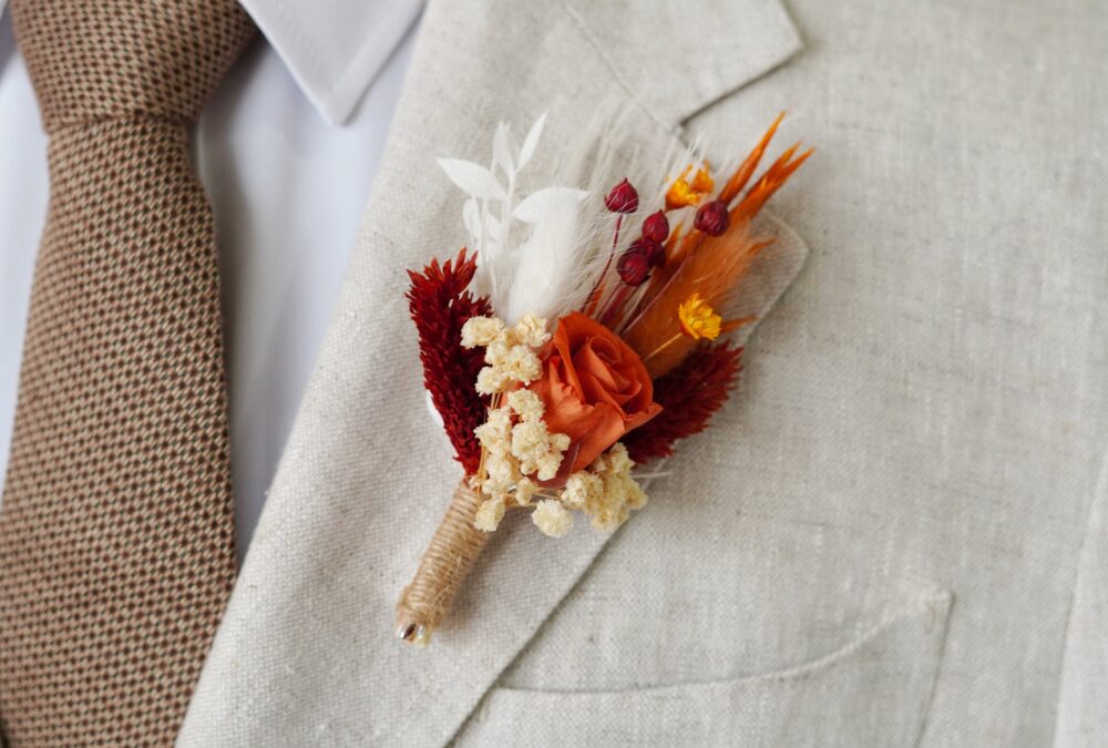 Autumn Wedding Boutonniere, Burnt Orange Rose Boutonniere, Dried Flower Boutonniere, Rust Terracotta Boutonniere, Groom Wedding Boutonnière