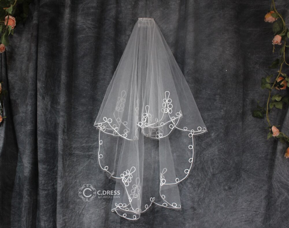 Two-Layer Fingertip Wedding Veil With Ribbon Edge