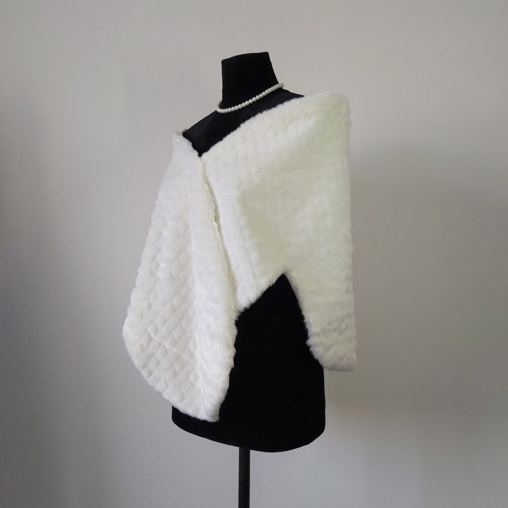 New Wedding Faux Fur Cape Shawl Stole Wrap Women Shrug Scarf Lady Bridal Soft Plush Prom Shawls Wraps Classic