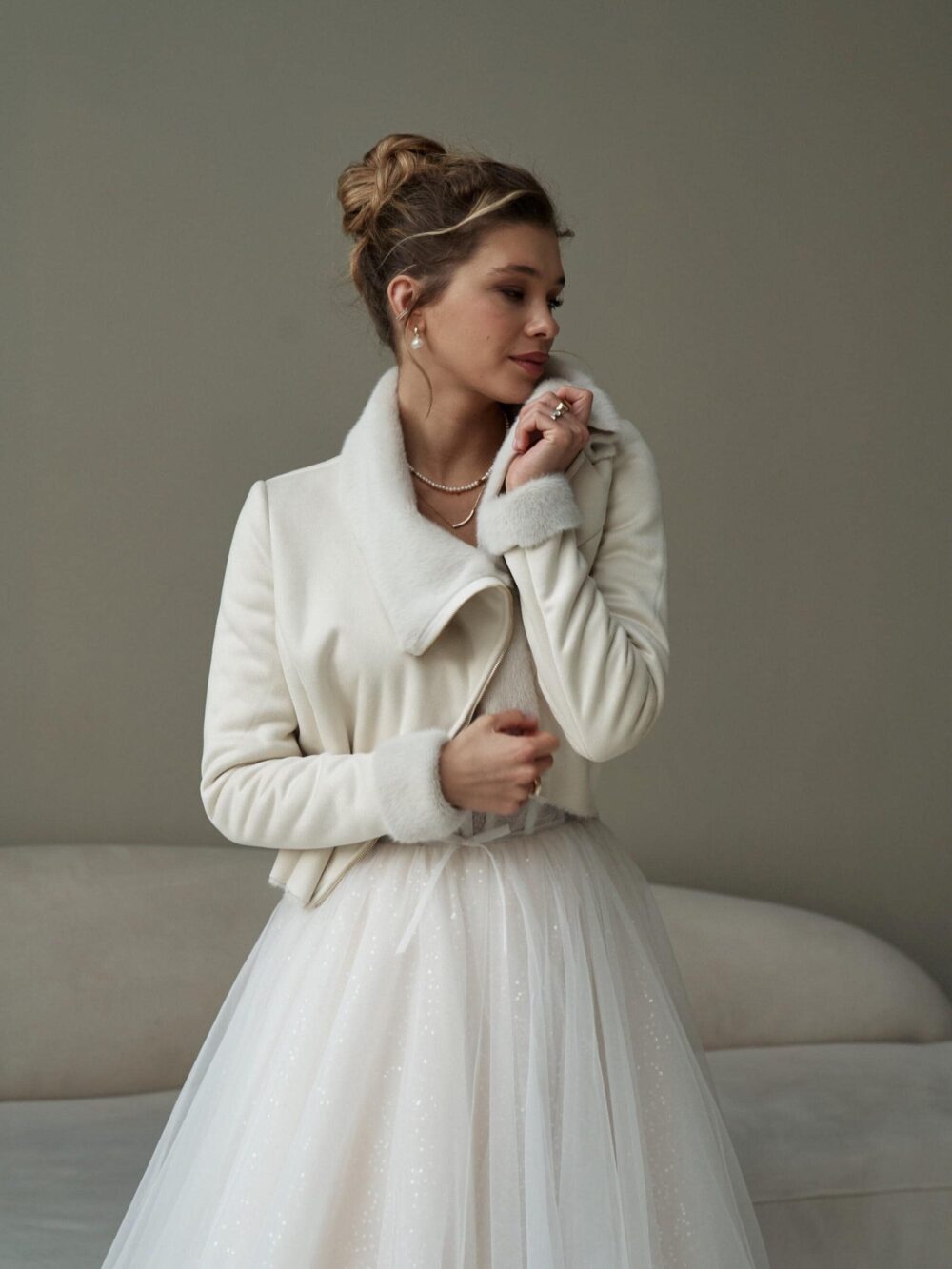 Wedding Jacket, Ivory Faux Fur Bridal Coat, Stole, Boho Bride Outdoor Wedding, Spring Idea, Modern